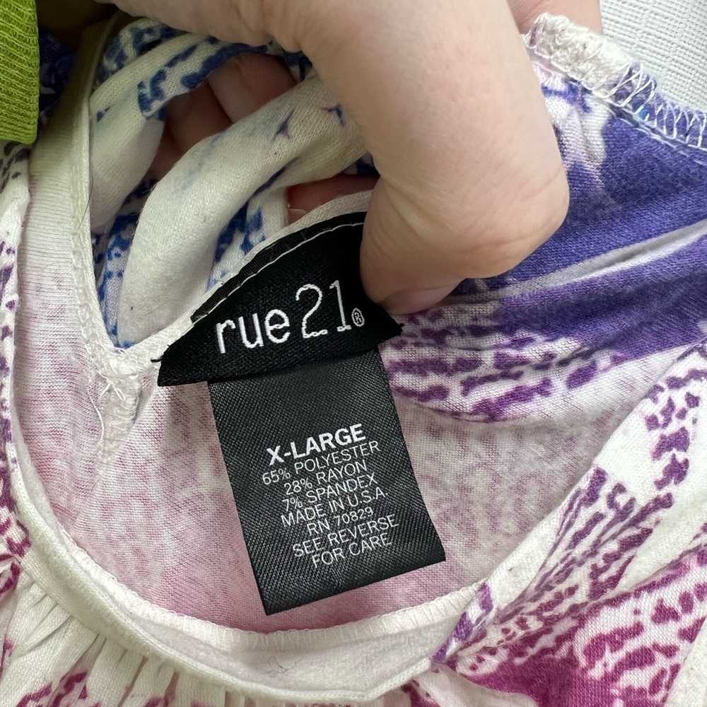 Rainbow checkered tank top - Picture 3 of 4